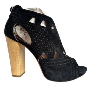 Belle by Sigerson Morrison Black Italian Suede Heels Sz 6